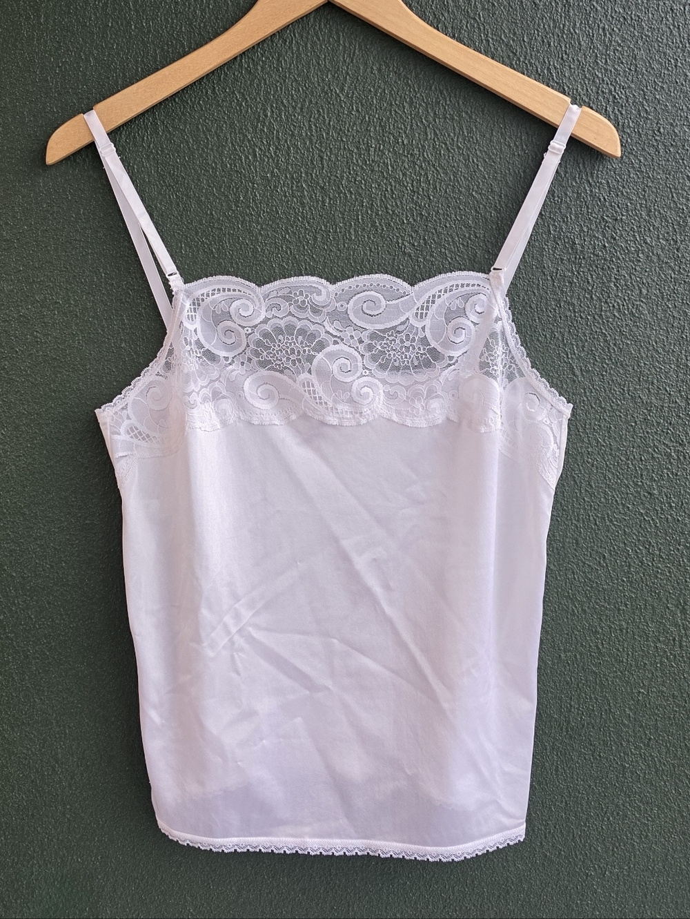 Vintage 1960's Smart Camisole Women’s Cream Lace-Trim Slip Top Sz 36 - Picture 2 of 11